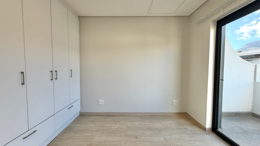 2 Bedroom Property for Sale in Somerset West Western Cape